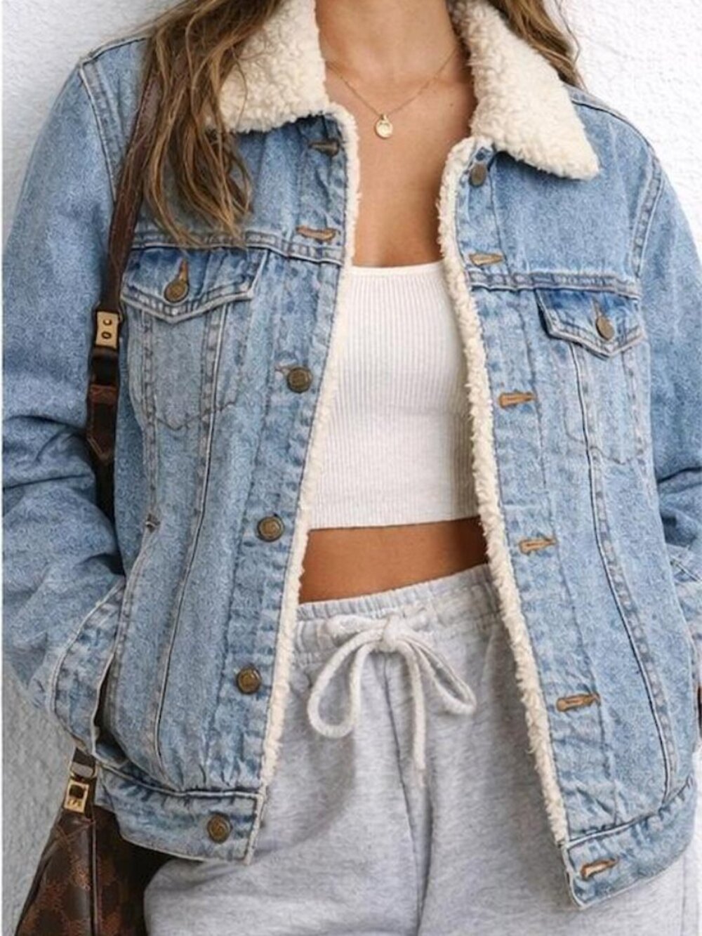 Forever 21 Sherpa-Lined Denim Jacket โ Womenโs Small
